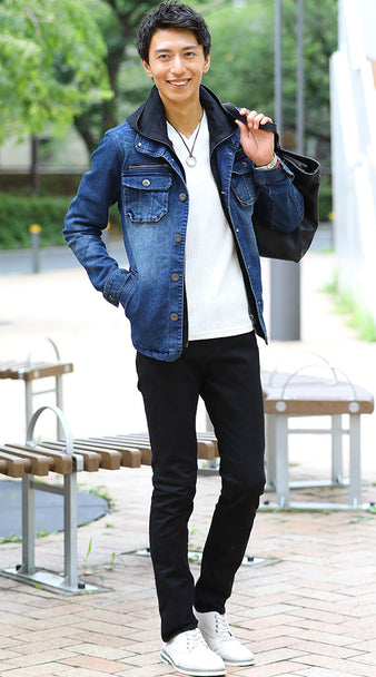 チノパンとデニムジャケット(Gジャン)のメンズコーディネート