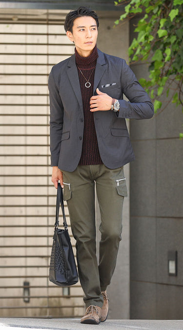 冬のカーキパンツコーデ例