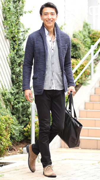 黒ズボン・パンツに合うジャケットとのバランスを考えた冬におすすめの黒のズボンのメンズコーデ例