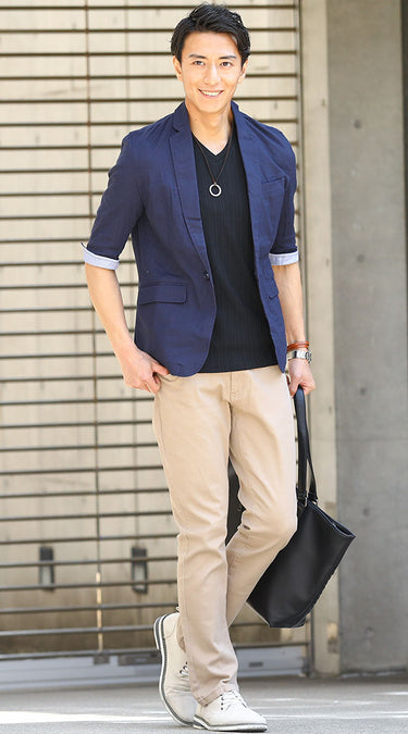大人の男性にふさわしいきちんと感のあるサマージャケットコーデ例