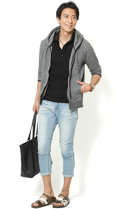 クロップドパンツ×サンダルのメンズコーデ