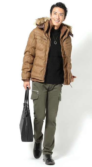 冬のカーキパンツコーデ例