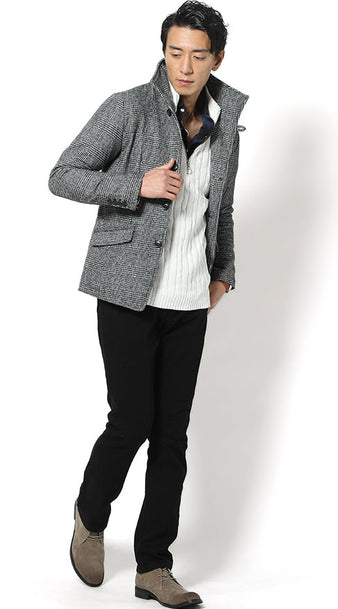 白のぴったり細身リブニットコーデ