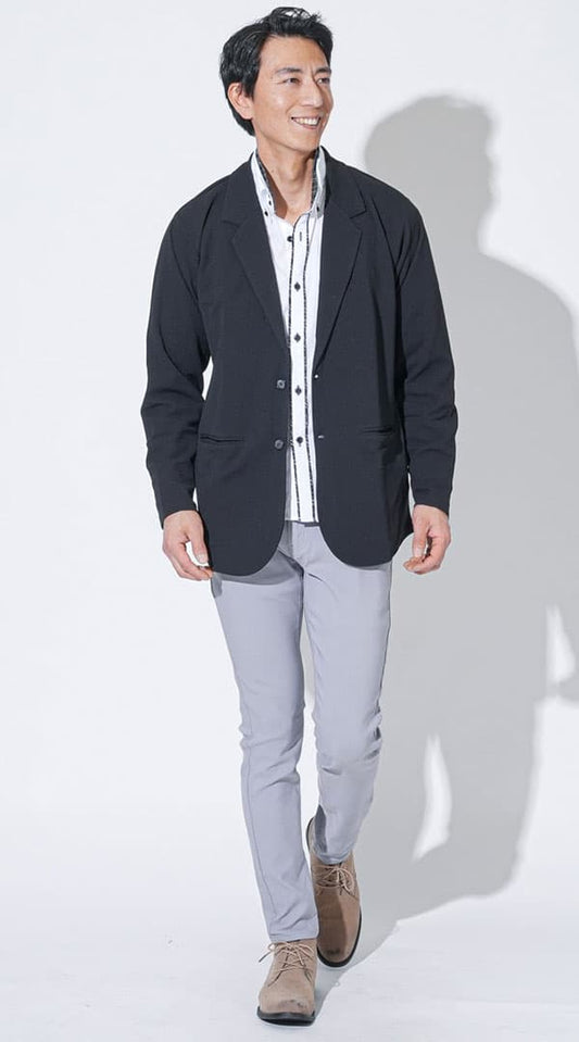 黒ストレッチカットテーラードジャケット　白デザイン美シルエットシャツ 　グレースキニーカラーチノパンツ　ベージュブーツ　snp_qi0572