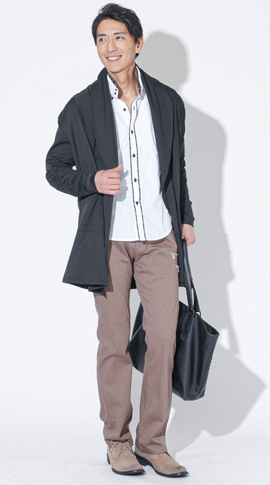 黒デザイン長袖ロングコーディガン　白２枚襟前立てデザイン美シルエットシャツ　ベージュブーツカットストレッチチノパンツ　ベージュブーツ　snp_qt1002