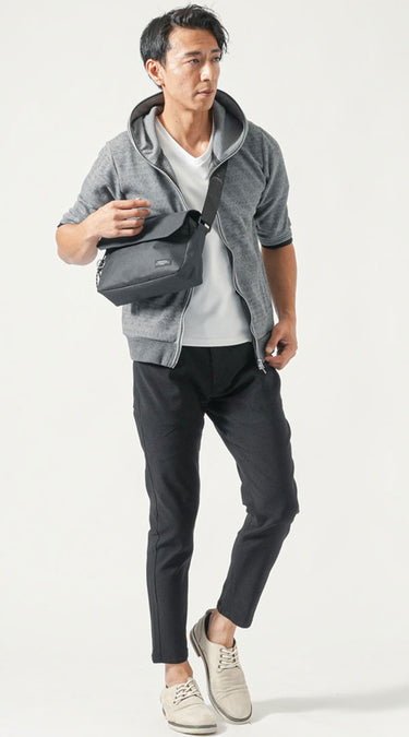 40代メンズにおすすめの黒ボディバッグコーディネート