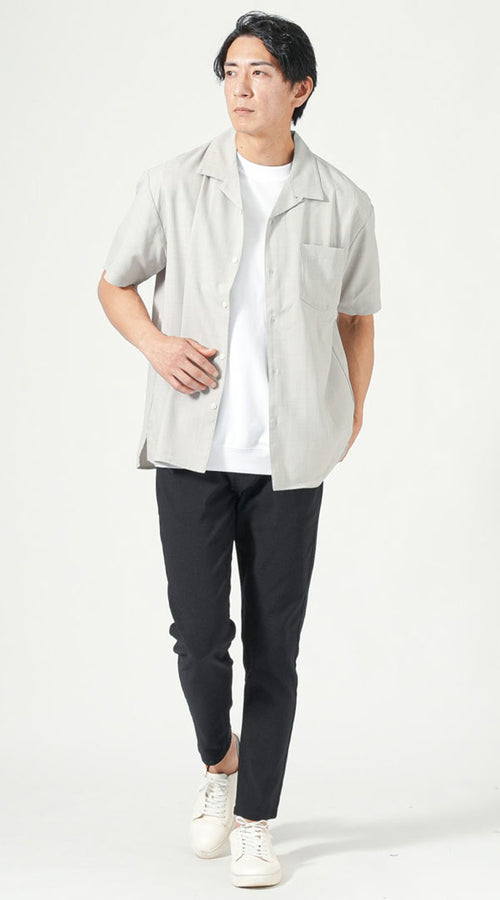 スモーキーカラーを取り入れた30代メンズの夏服コーデ