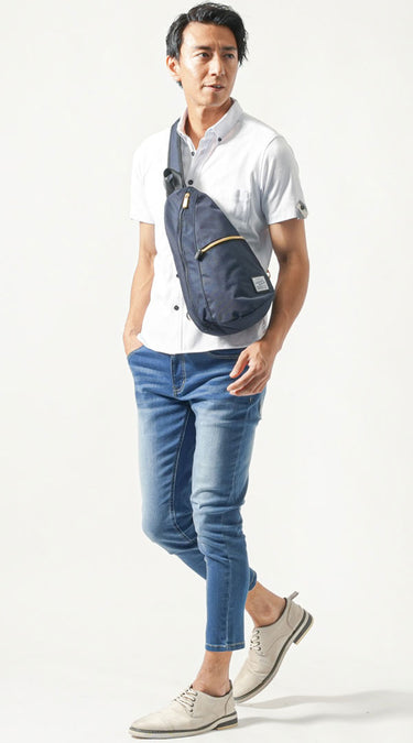 きれいめトップスとジーパンのメンズコーデ