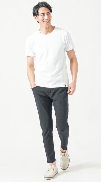 メンズにおすすめの透けない白tシャツを来た夏コーデ