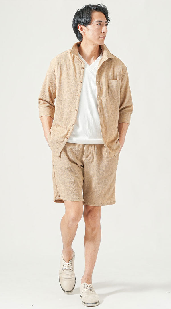 ベージュセットアップ　ベージュ七分袖シャツ　ベージュハーフパンツ・ショートパンツ　グレーシューズ　snp_ps1428