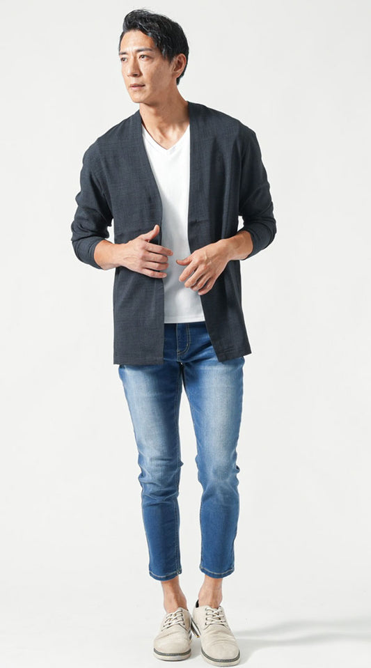 黒七分袖テーラードジャケット　白半袖VネックTシャツ　ブルースキニーアンクルデニムパンツ　グレーシューズ　snp_ow0190