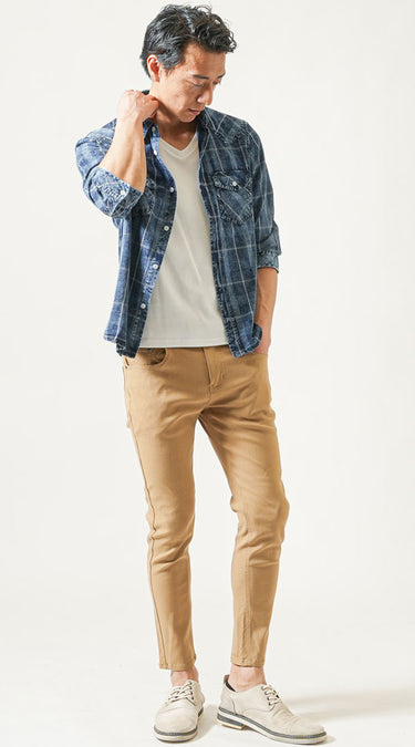 青系チェックシャツのおすすめコーディネート例