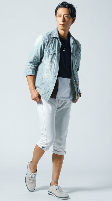 クロップドパンツ×スニーカーのメンズコーデ