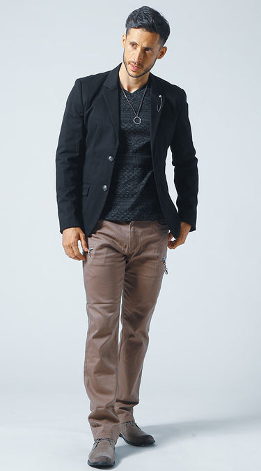 おすすめのベージュブーツカットパンツのメンズコーデ