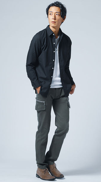 メンズにおすすめの秋冬オフィスコーデに使えるネイビーセットアップスタイル