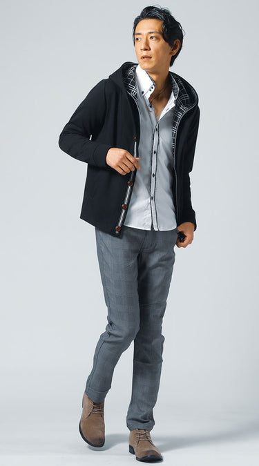 おすすめの冬の白シャツ×パーカーメンズコーデ