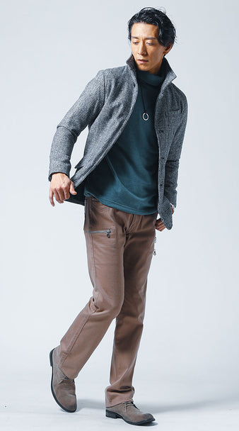 チクチクしないメンズのタートルネックニットコーディネート