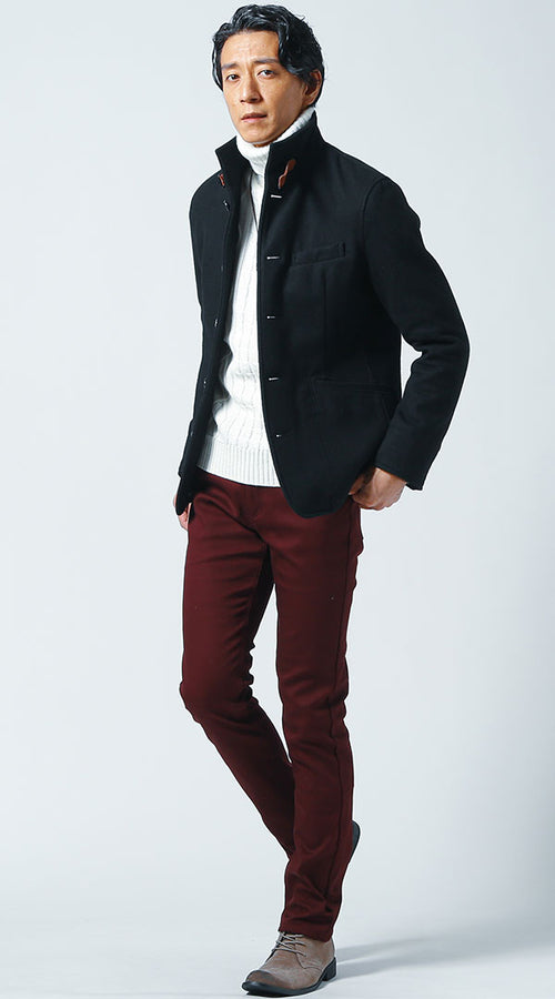 メンズにおすすめの黒ウールジャケットとボルドーパンツを合わせた50代向けきれいめコーデ