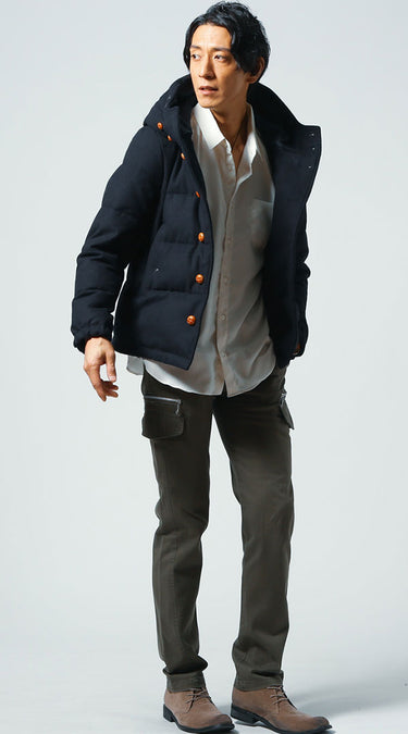 冬のシャツ・ダウンジャケットコーデ