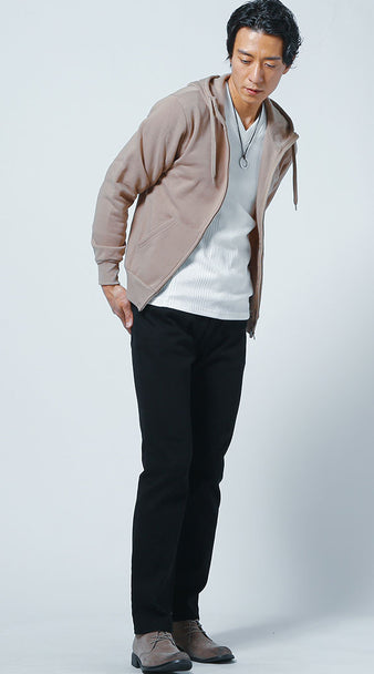 50代メンズにおすすめのパーカーのコーデ例