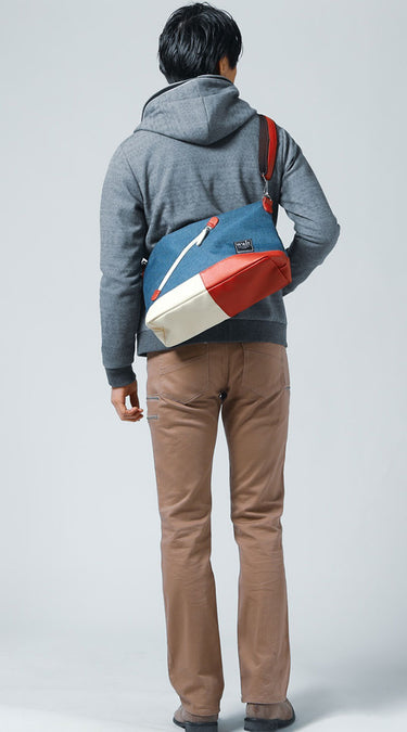 おしゃれに見える50代メンズのショルダーバックコーデ例