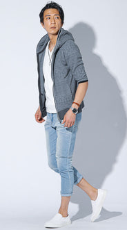 クロップドデニムパンツを使った全身コーデ