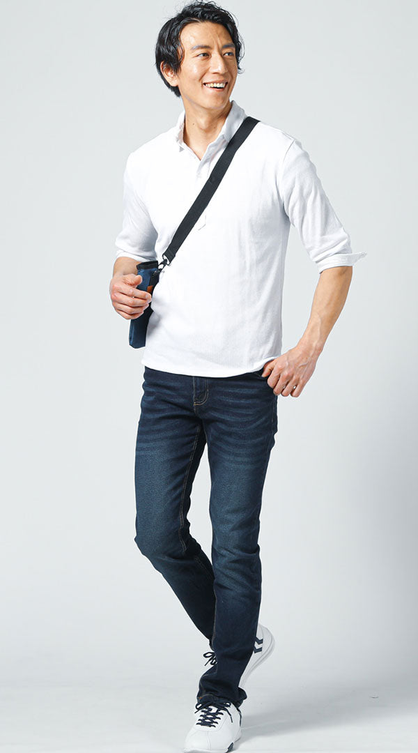 白ポロシャツが清潔感を感じるサコッシュコーディネート