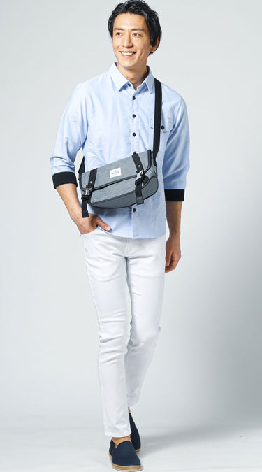 スリッポン×白パンツのメンズコーデ