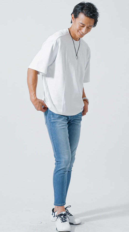 白Tシャツ　ブリーチデニムパンツ　snp_lx1643