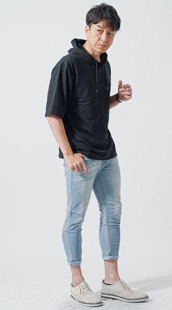 50代メンズにおすすめのパーカーのコーデ例