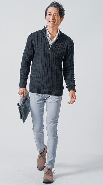 メンズにおすすめの秋のニット×シャツ重ね着コーディネート