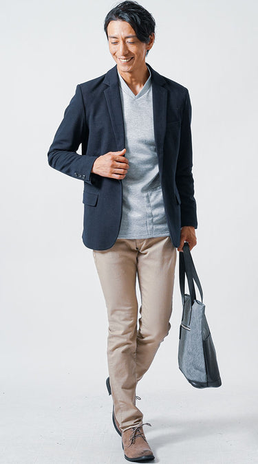 40代メンズはネイビー・グレー・ブラックをベースに選ぶ例