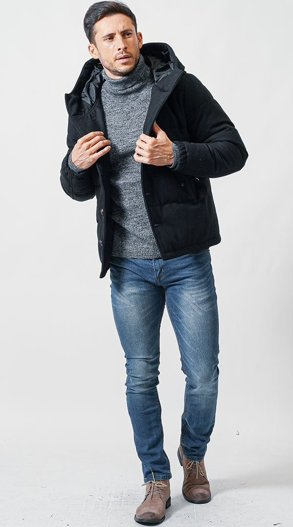 メンズにおすすめのがっちり体型向け冬コーデ｜黒アウターとグレーニットで縦ラインを意識した着こなし