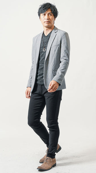 イケオジファッションをした男性