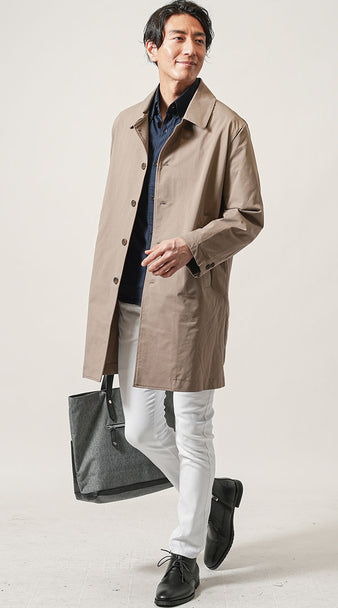 メンズにおすすめの日本製ネイビーシャツとステンカラーコートのきれいめコーデ