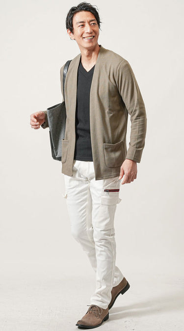 ダサいと言われないメンズにおすすめの白パンツコーデ例