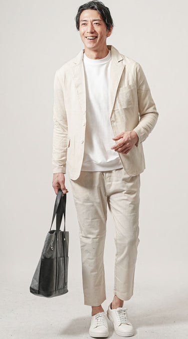 メンズにおすすめのベージュセットアップのコーデ例