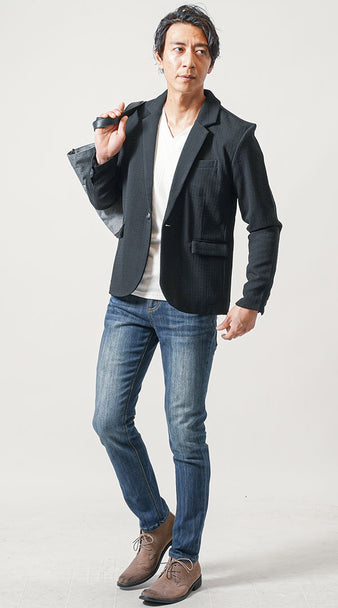 メンズにおすすめの黒ジャケットとデニムを合わせた秋のちょいワルコーデ