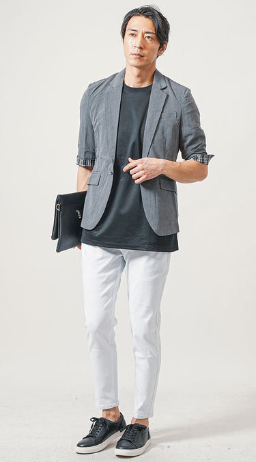 夏白パンツ×パーカー・ジャケットコーデ