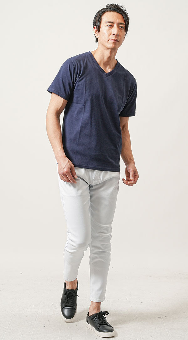 40代メンズ夏の3点コーデセット　ネイビー半袖ポロシャツ×ネイビー半袖Tシャツ×白アンクルチノパンツ