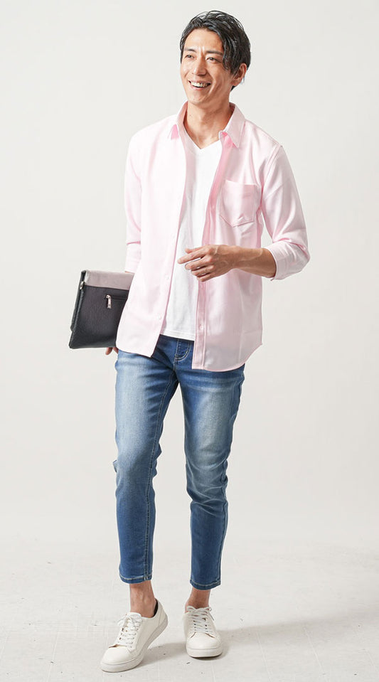 ピンクシャツ　白半袖Tシャツ　ブルーデニムパンツ　白スニーカー　snp_nt0410