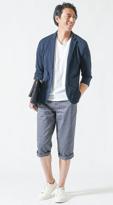 おしゃれなグレークロップドパンツコーデ例