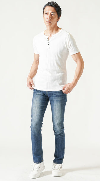 胸や腕の筋肉強調!ウエストの絞りも!ぴちっとフィットTシャツ