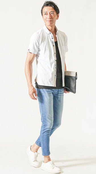 30代メンズの夏におすすめの半袖シャツ×ライトブルーデニムコーデ