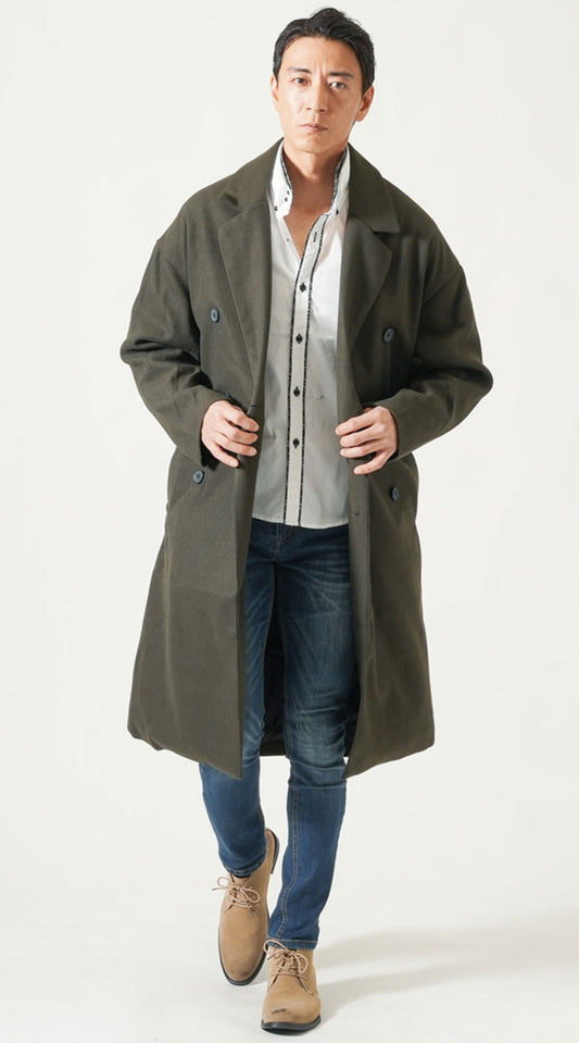カーキベルト付トレンチロングコート 　白前立てデザイン美シルエットシャツ　ネイビーテーパードストレッチデニムパンツ　ベージュブーツ　snp_qd0231