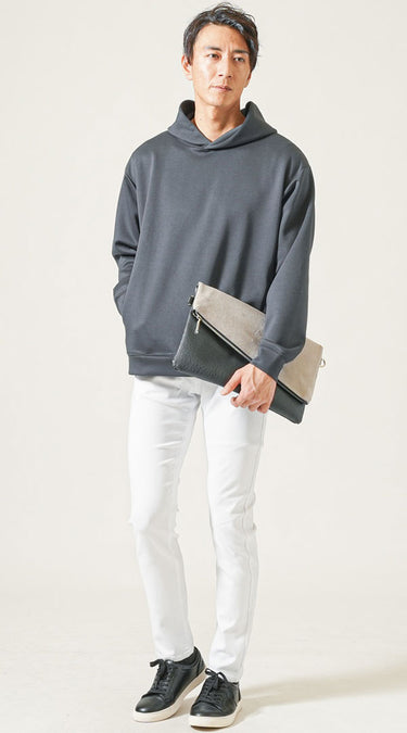 ダサいと言われないメンズにおすすめの白パンツコーデ例