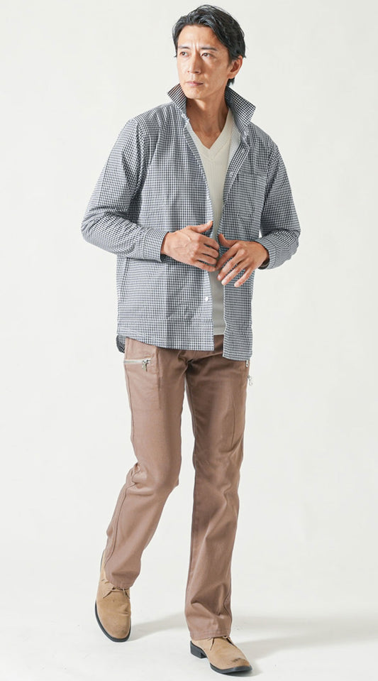 黒チェック長袖ホリゾンタルシャツ　ベージュブーツカットフレアカーゴパンツ　ベージュブーツ　snp_pz0305