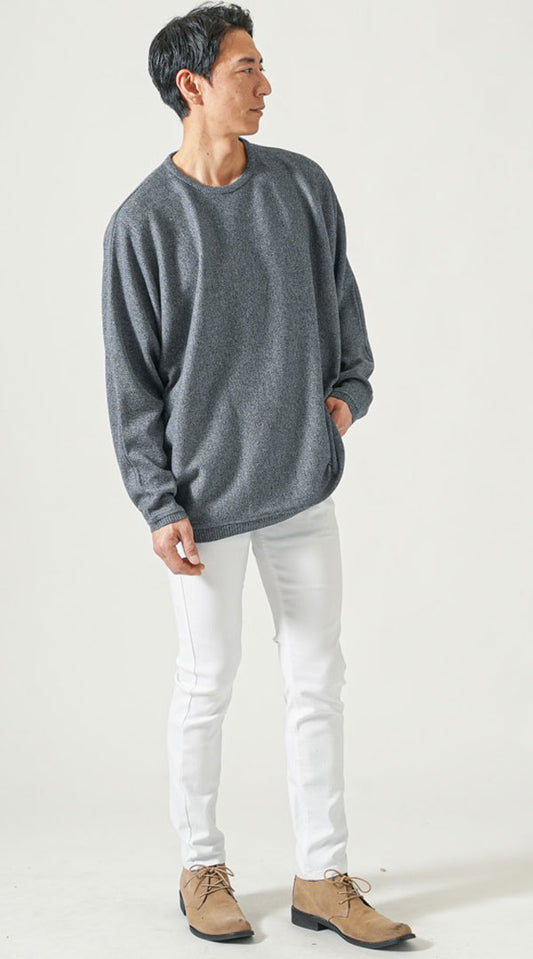 杢ブラックオーバーサイズ長袖クルーネックニット 　白スキニーカラーチノパンツ　ベージュブーツ　snp_qh0928