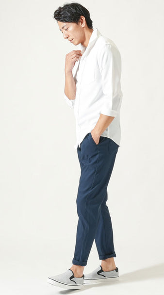 メンズにおすすめのキャンバススリッポンスニーカーを合わせた大人カジュアルコーデ