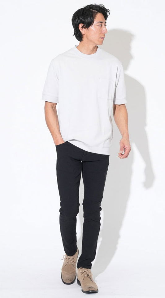 ライトグレー汗ジミ軽減半袖Tシャツ 黒ストレッチスキニーチノパンツ　ベージュブーツ　snp_qw0534